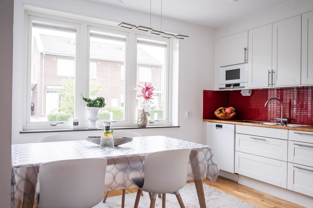 689972-420-1_018