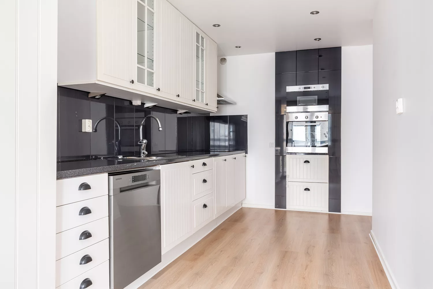 Von Lingens väg 4-12