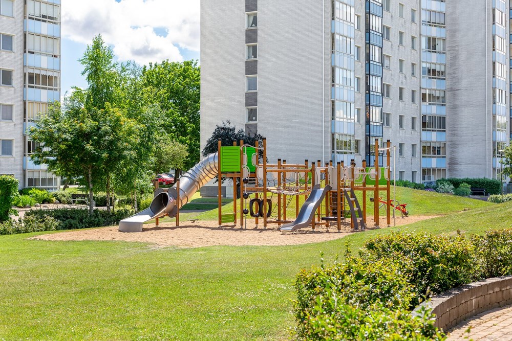 Karolingatan 12-26